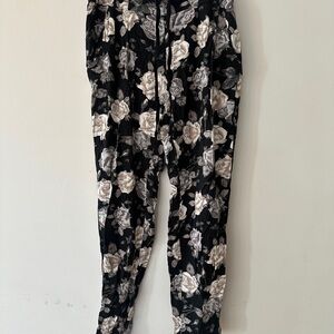 Aritzia soft floral joggers
